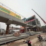 “Beer Street Tycoon Unveils World’s Most Unique Superstructure: High-Speed Rail Below, Affordable Housing Above, Starting at $43,000 – Pilot Project Proposed for Hòa Lạc – Văn Cao Metro Line”