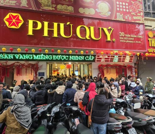 Silver Prices Surge Alongside Gold, Exceeding 122 Million VND per Kilogram