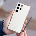 Tech Expert’s Urgent Advice: “Listen Up—Rush to the Store and Only Buy These Types of Phones!”