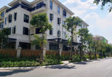 Ho Chi Minh City’s Landed Property Prices Plummet by Nearly Half as Developers Ramp Up Discounts