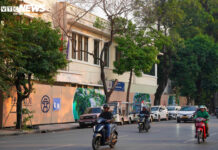 Lake Hoan Kiem’s Lakeside Homes Relocated: Scrap Collectors Earn Millions Daily