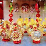 Golden-Plated Coconuts and Horse-Themed Bonsai Coconuts Sell Out for Tet Holiday