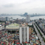 West Lake Waterfront Property Prices Hit Nearly 2 Billion VND per Square Meter