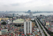 West Lake Waterfront Property Prices Hit Nearly 2 Billion VND per Square Meter