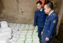 Exclusive: Post-Cột Đèn Hải Phòng Pate Scandal, Unlicensed Cốm Liquor Seized in Latest Crackdown
