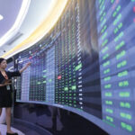 Real Estate Stocks Hit Rock Bottom, Yet VN-Index Reaches New Highs