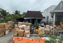 Shocking Expose: Massive Counterfeit Perfume Operation Uncovered, Targeting Luxury Brands Like Chanel, Dior, and Le Labo
Couple Behind HALOVA Busted with Over 130 Liters of Fake Fragrance, 12,400 Bottles, and 18,000 Counterfeit Labels