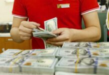 Currency Exchange Outlets in Ho Chi Minh City Remain Inactive Ahead of Deadline