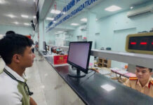 Ho Chi Minh City Reduces Car License Plate Fees from VND 20 Million to VND 14 Million