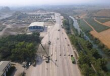 Abandoned for 9 Years: Dismantling the Desolate BOT Toll Station on the National Highway